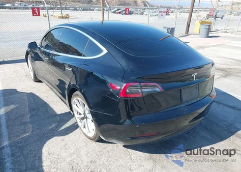 2020 Tesla Model 3 Long Range Dual Motor All-Wheel Drive z USA, uszkodzony, nr VIN 5YJ3E1EB0LF600764